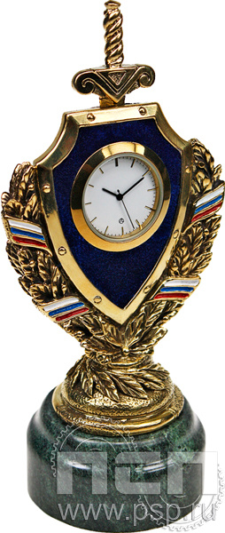 7.5.99. Часы За службу на синем бархате